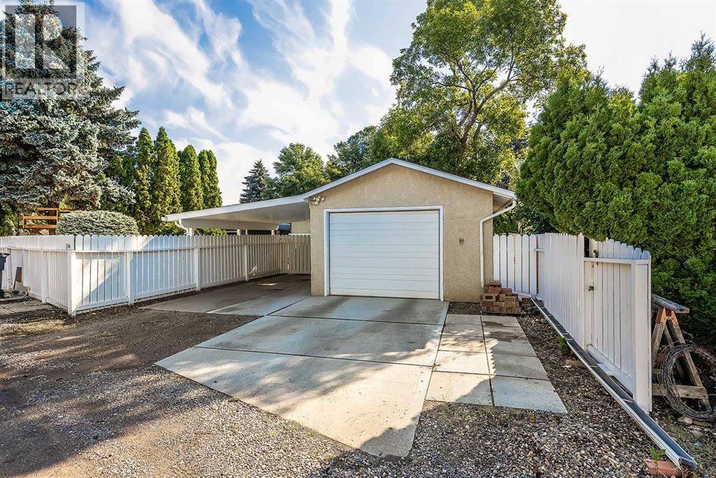 2546 22 Avenue SE - Image 34