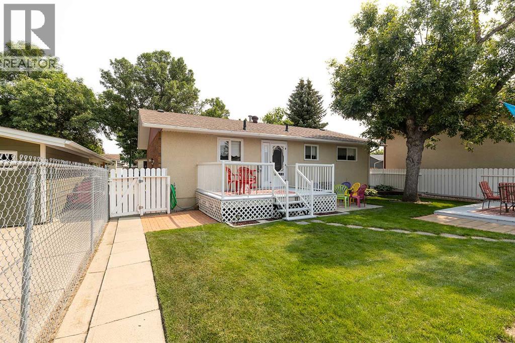 2546 22 Avenue SE - Image 39