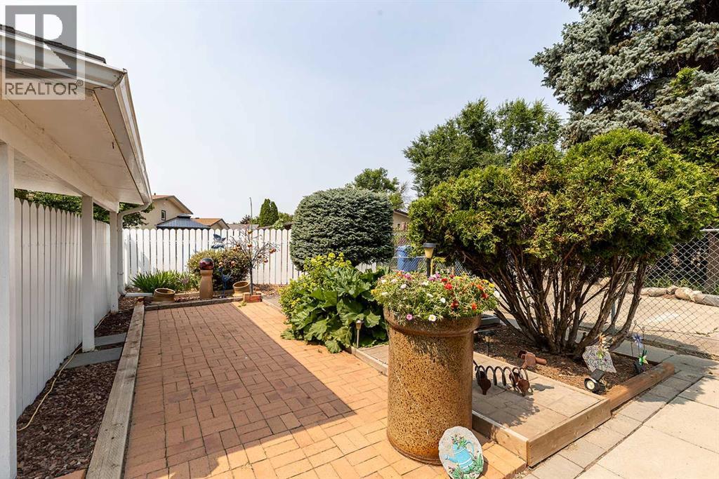 2546 22 Avenue SE - Image 42