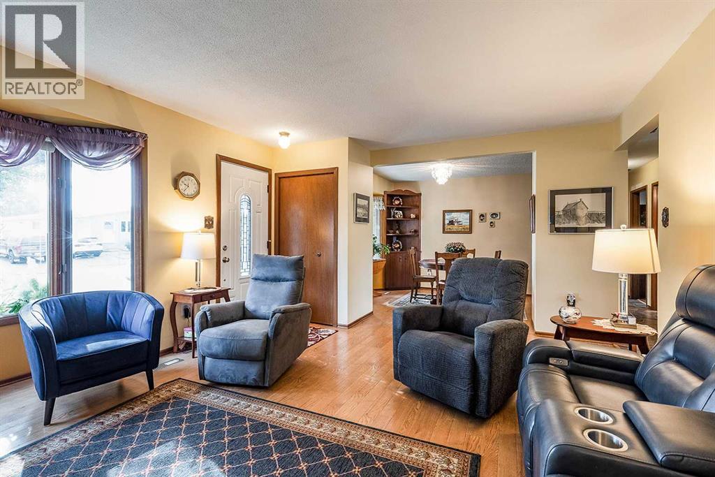 2546 22 Avenue SE - Image 7