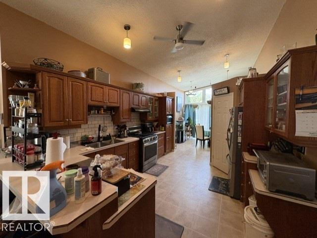 9701 99 ST - 18