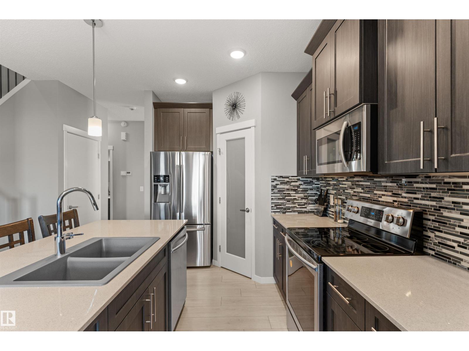 12218 176 AV NW - 7