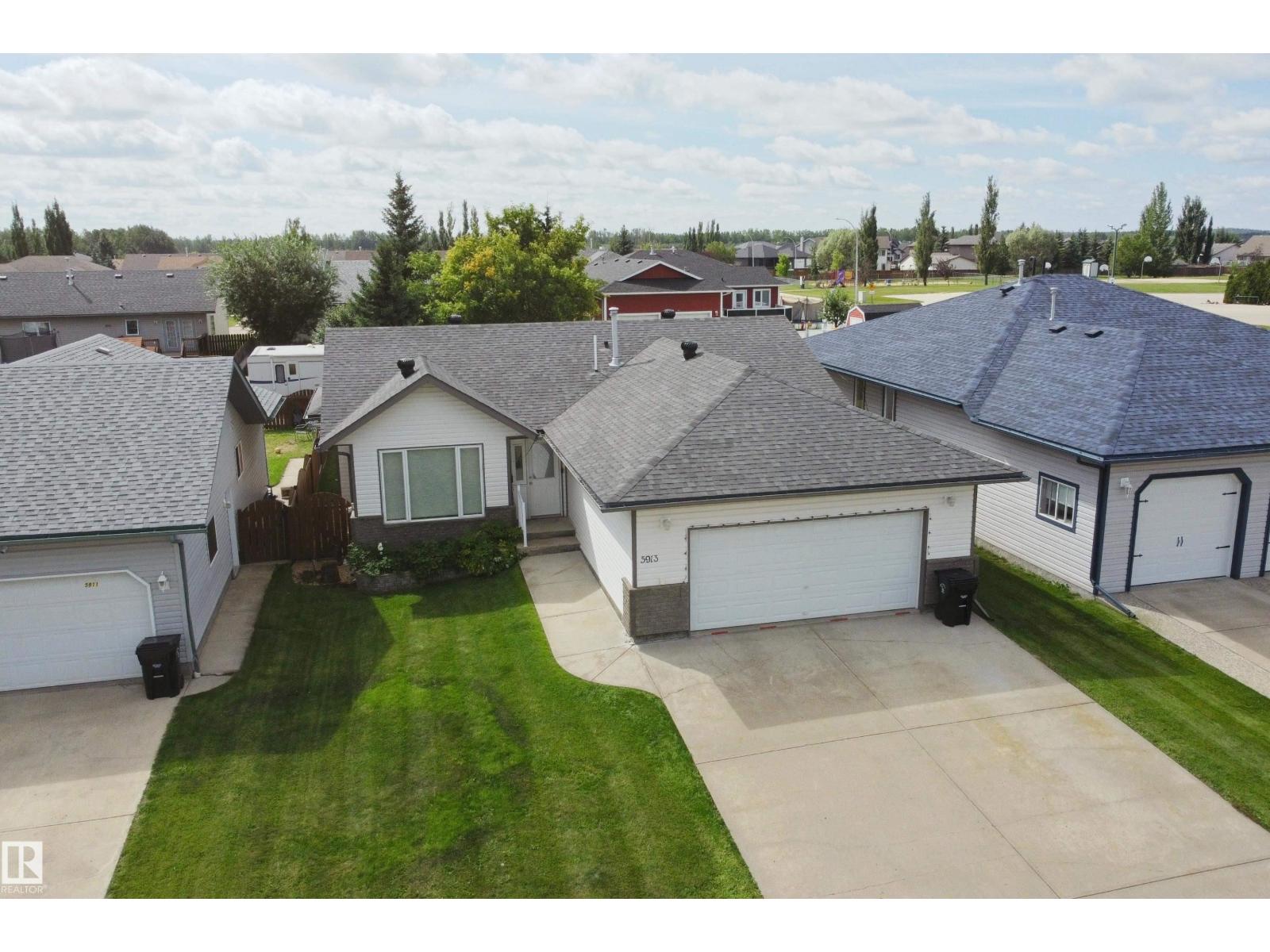 5913 52 Avenue - 2
