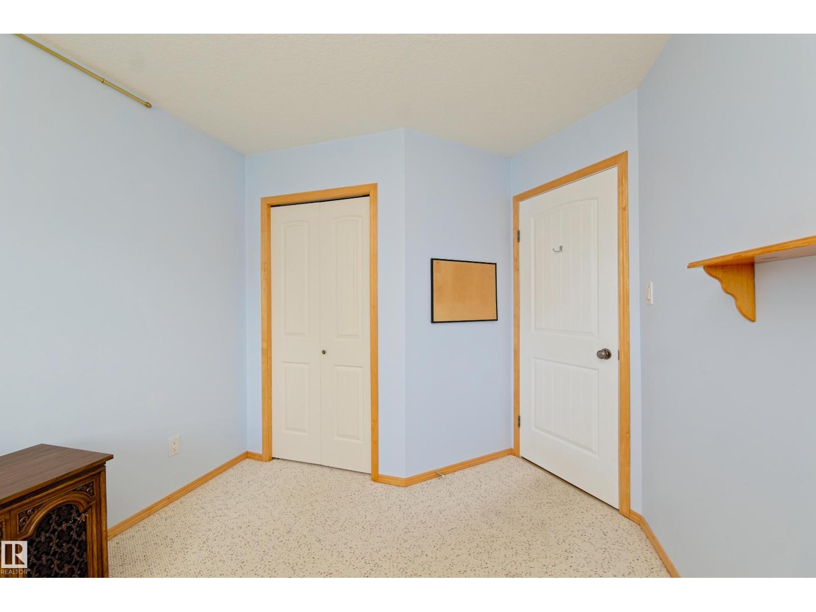 5913 52 Avenue - 26