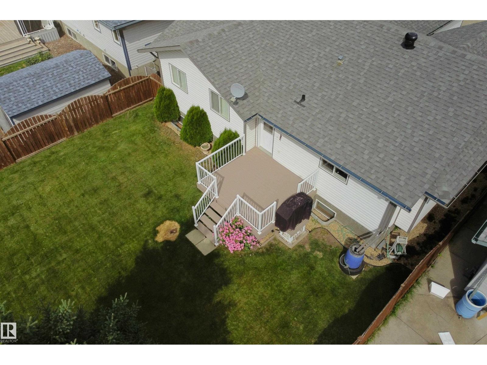 5913 52 Avenue - 57