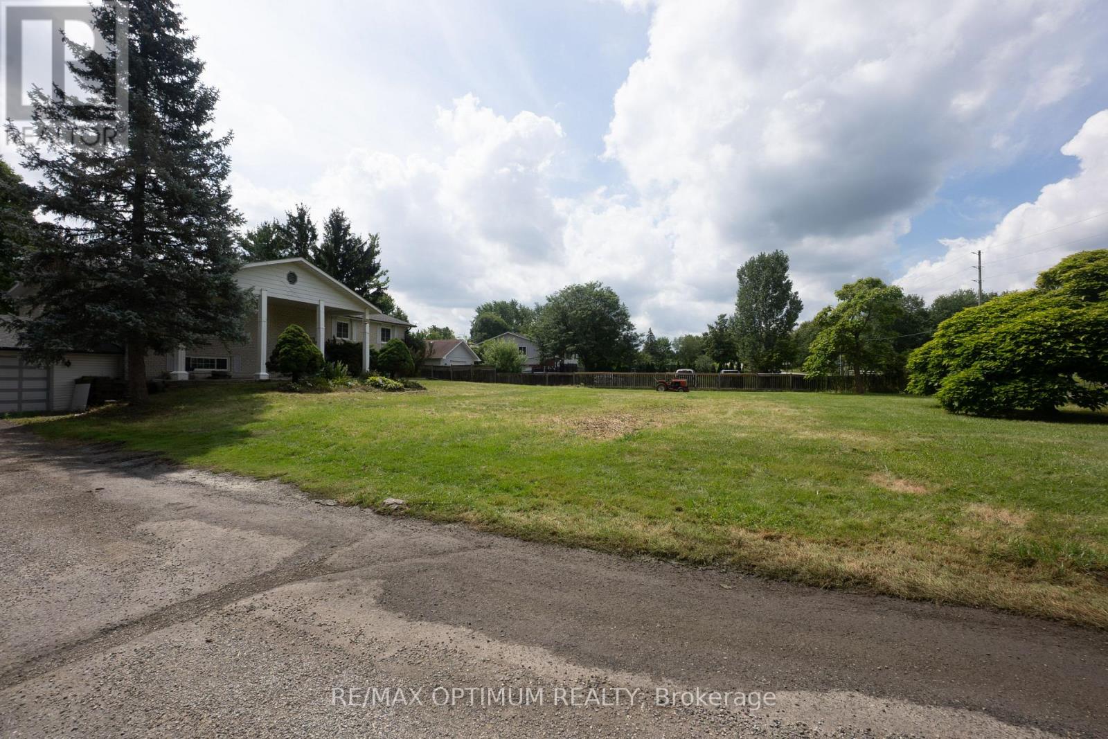 11900 5 SIDE ROAD - 5