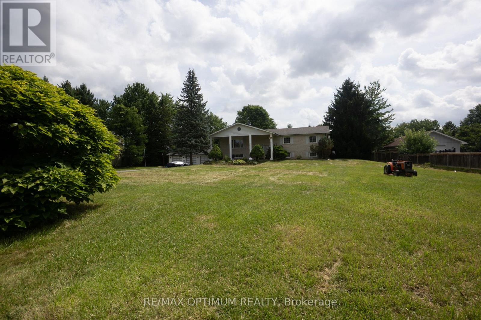 11900 5 SIDE ROAD - 7