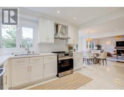 Kitchen - 2598 Mason Heights, Mississauga, ON L5B2S2 Photo 10