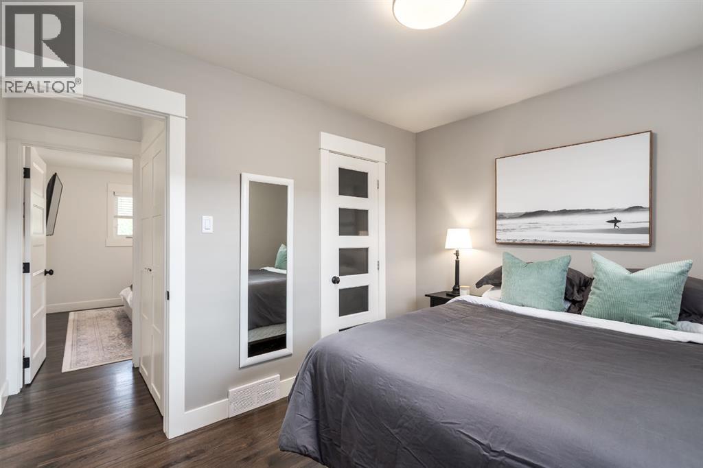 9504 3 Street SE - Image 15