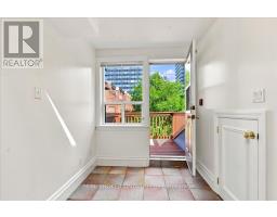 3 - 12 Foxbar Road, Toronto, ON M4V2G6 Photo 9
