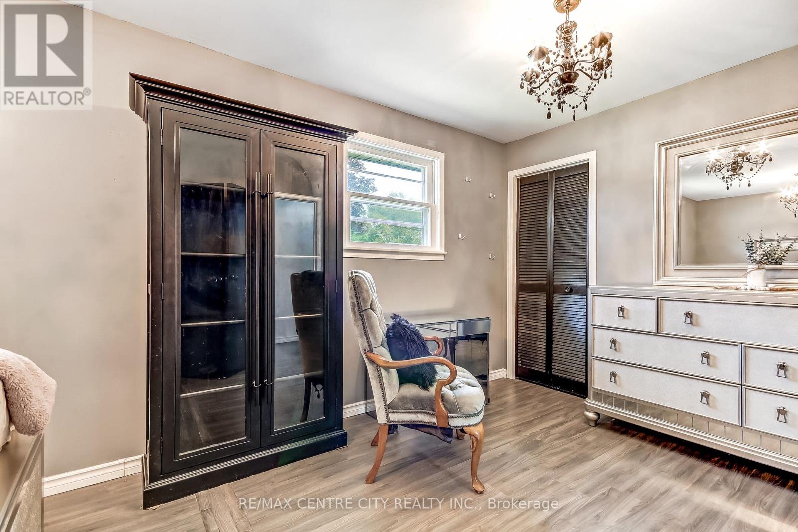 350 WARREN STREET - Image 11