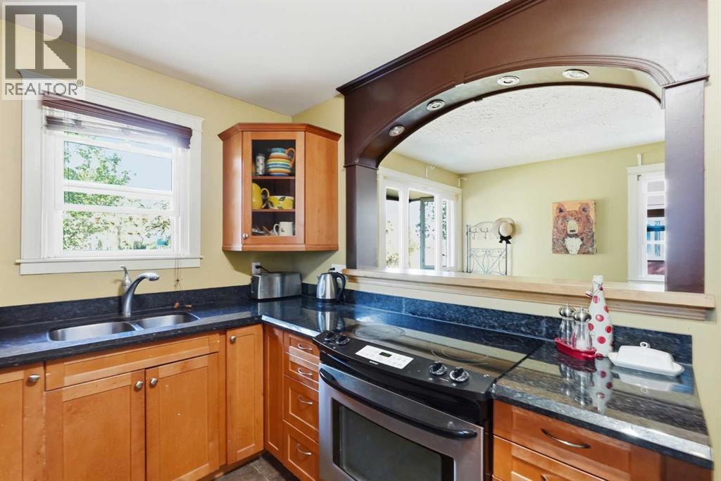 2512 19 Street NW - 6