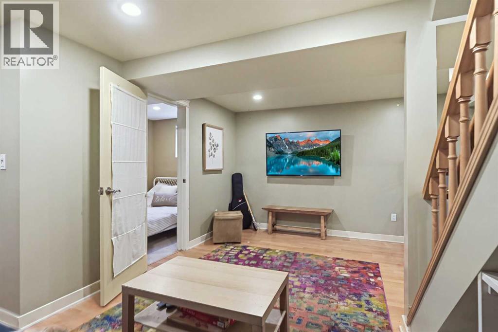 2512 19 Street NW - 14