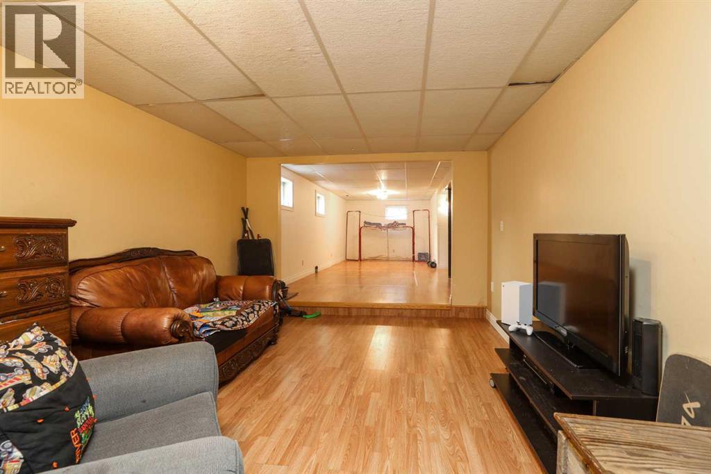 473 Pineridge Way - Image 27
