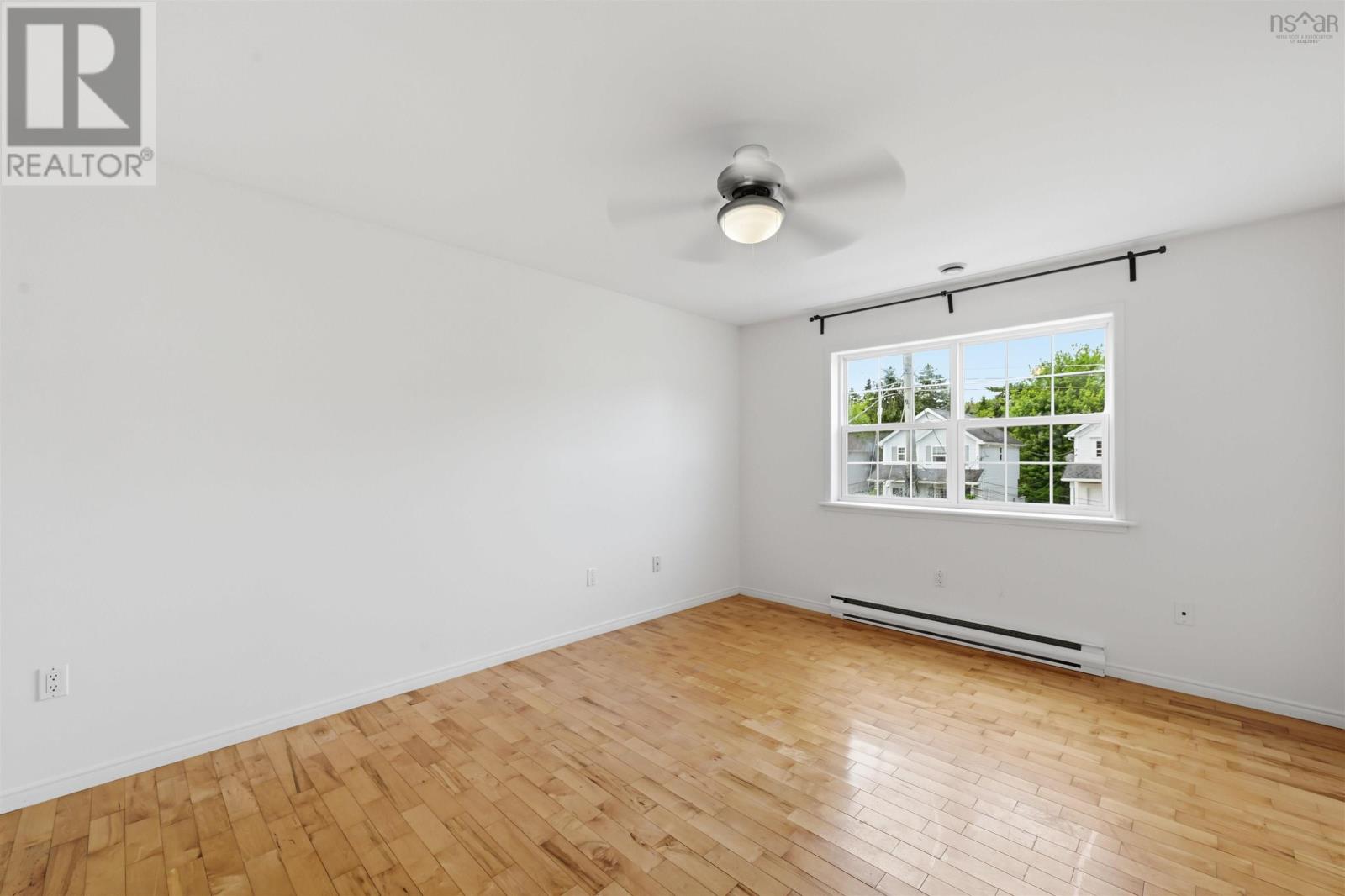 187 James Street - 25