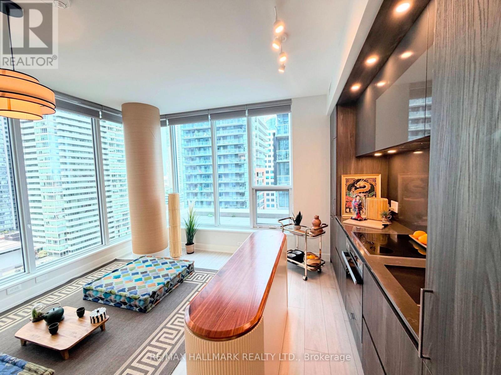 #2014 35 MERCER STREET - Image 19