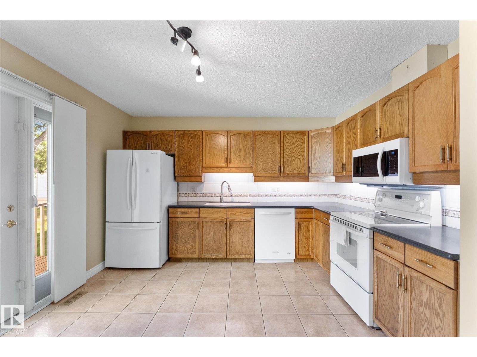 [private address] - Image 19