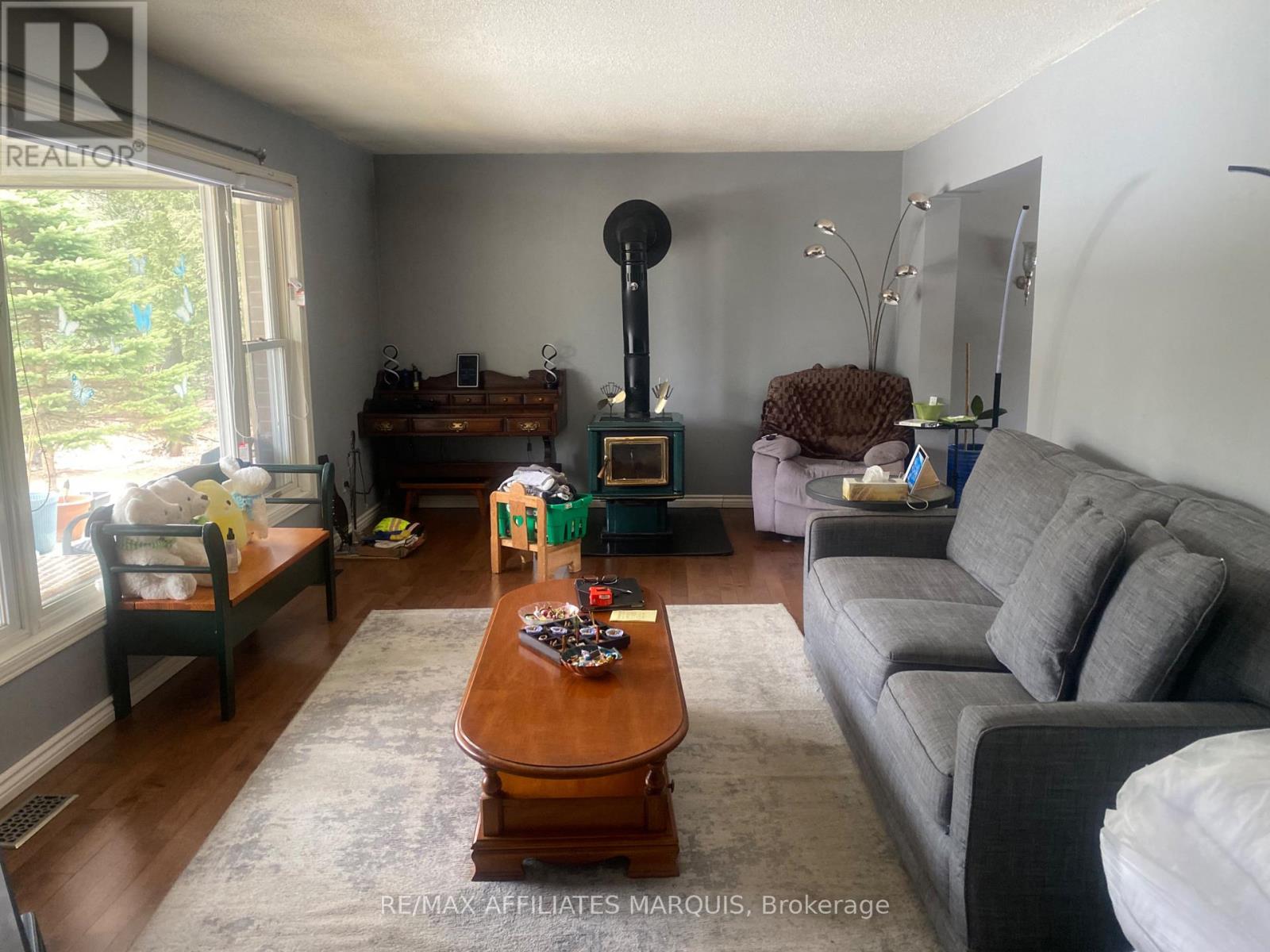 141 BRACKEN AVENUE - 4