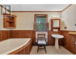 29 Doran Road, Springwater, ON L9X1L3 Photo 18