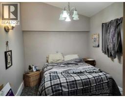 355 4 Street W, Drumheller, AB T0J0Y3 Photo 11