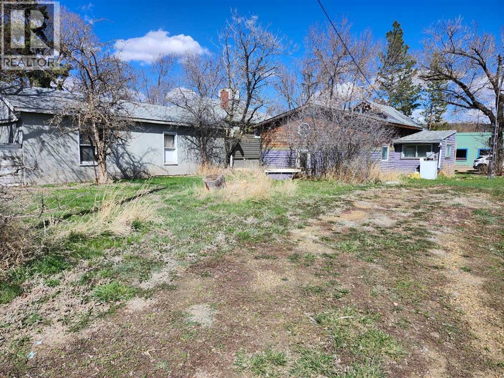 355 4 Street W - Image 14