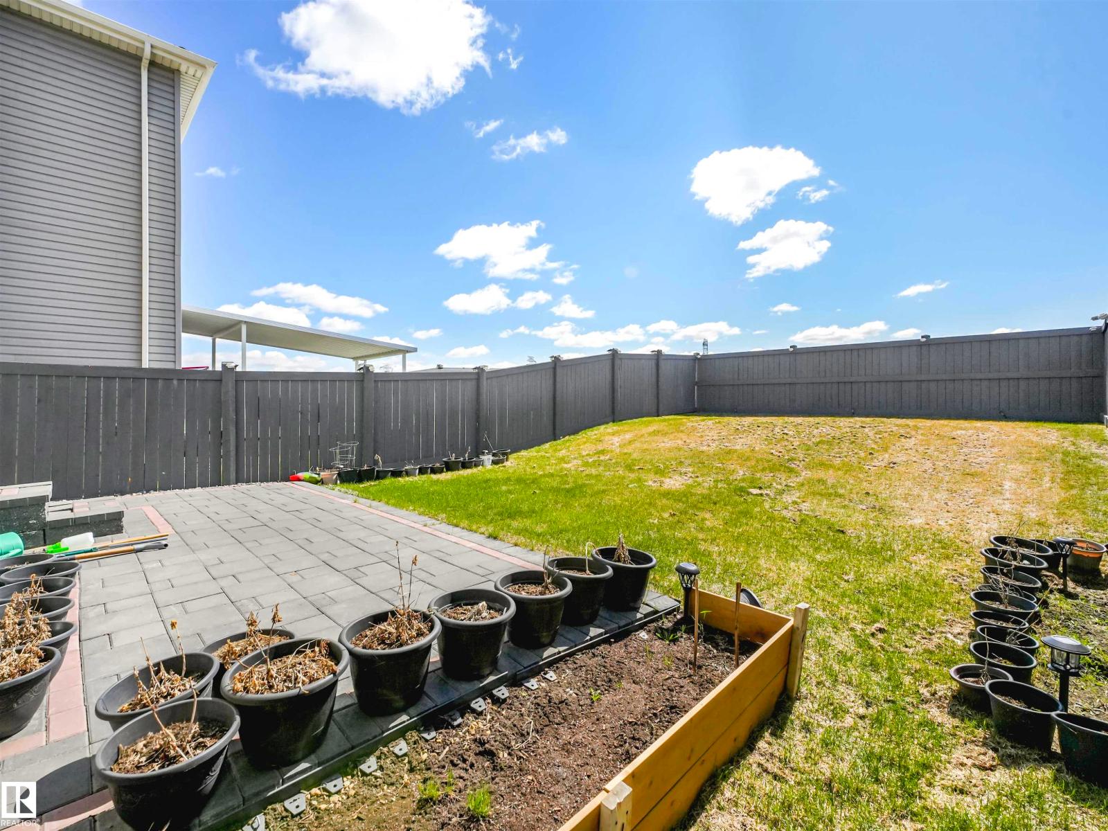 2435 12 AV NW - 20