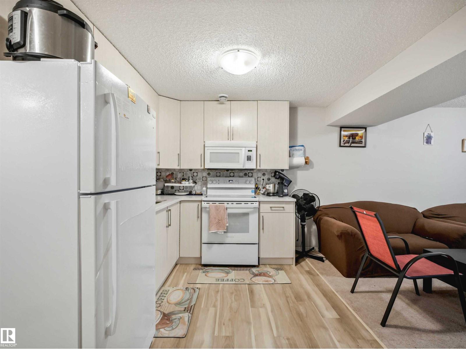 2435 12 AV NW - Image 66