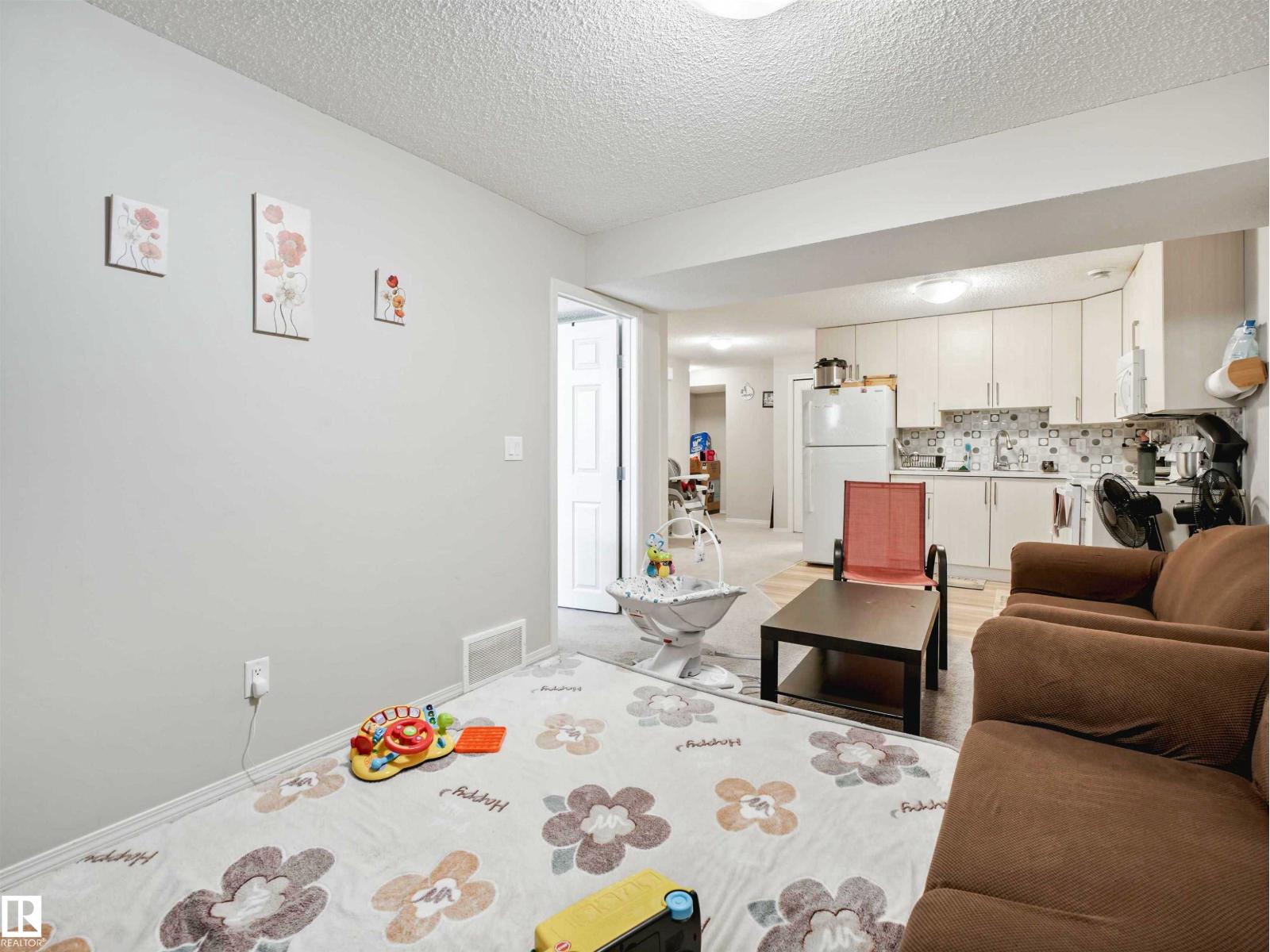 2435 12 AV NW - 71