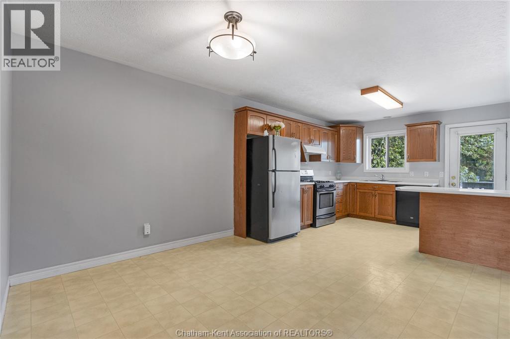 219 GREENFIELD LANE - Image 9