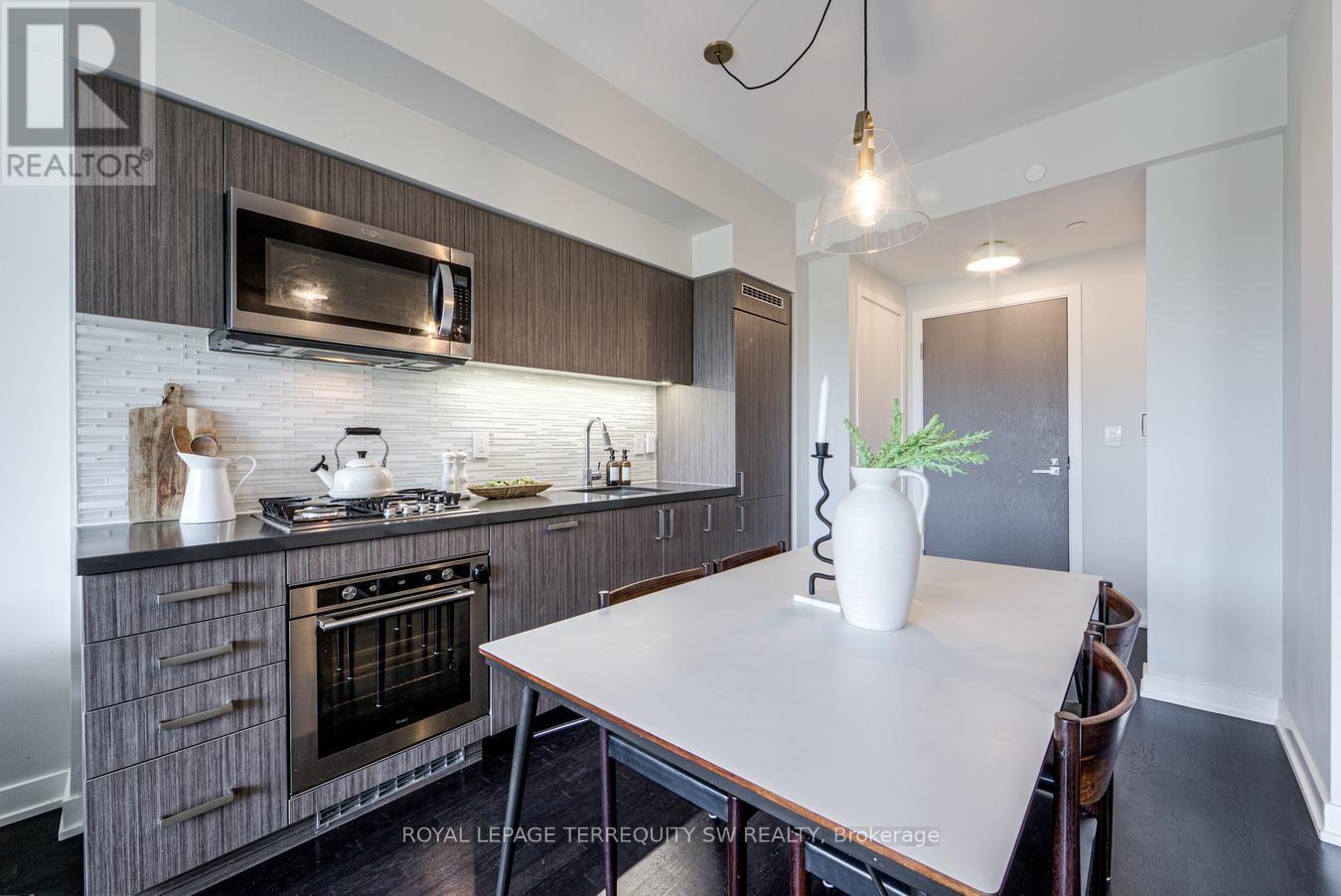 #510 501 ST. CLAIR AVENUE W - 26