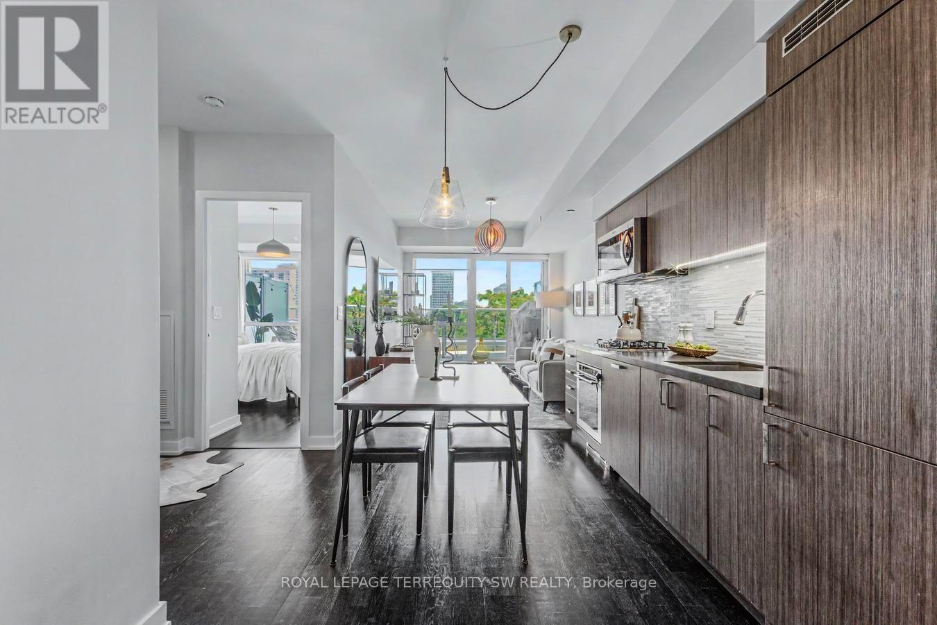 #510 501 ST. CLAIR AVENUE W - 22