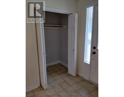 Bedroom 3 - 303 Millard(main Level) Avenue, Newmarket, ON L3Y1Z3 Photo 6