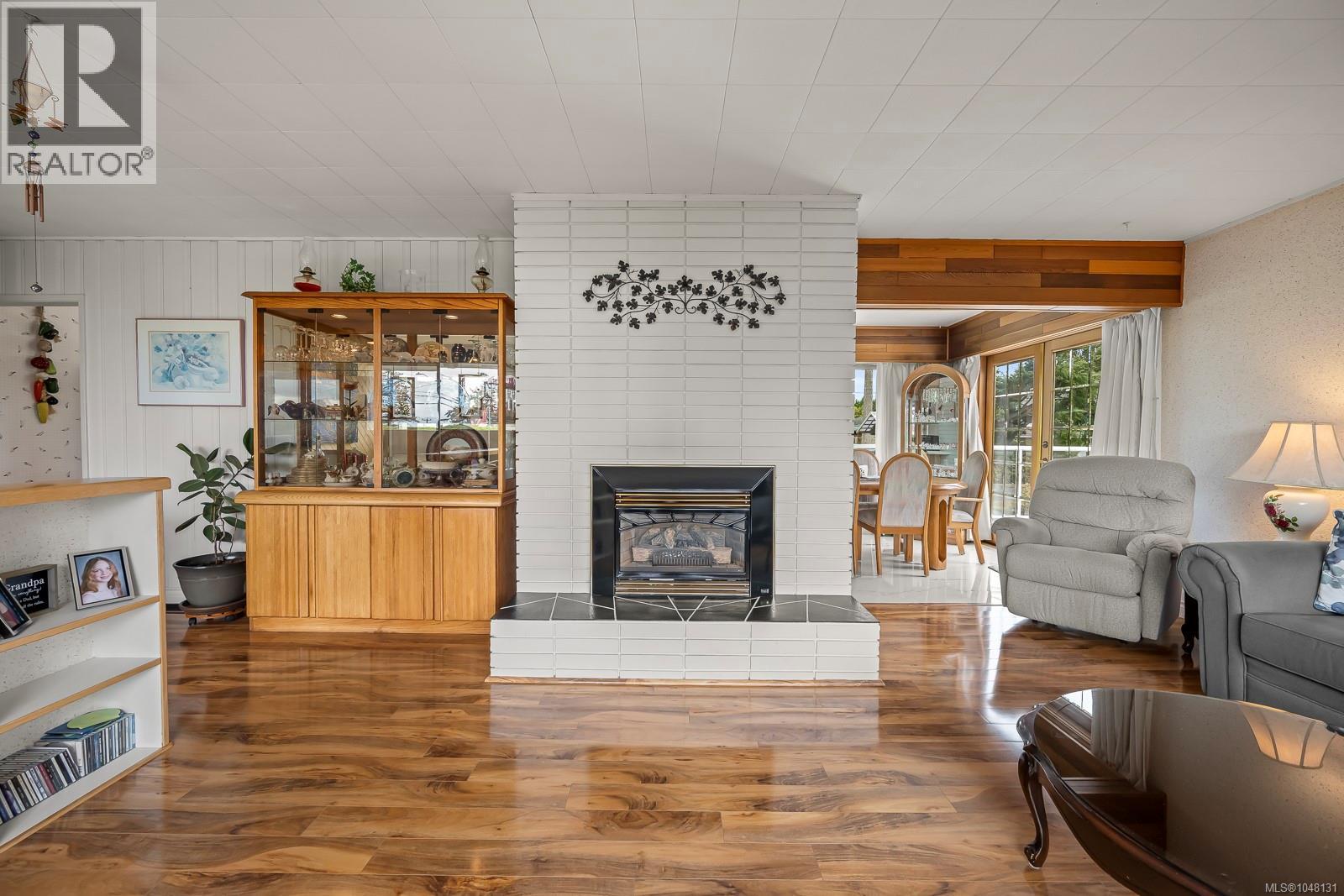 3980 Dillman Rd - Image 22