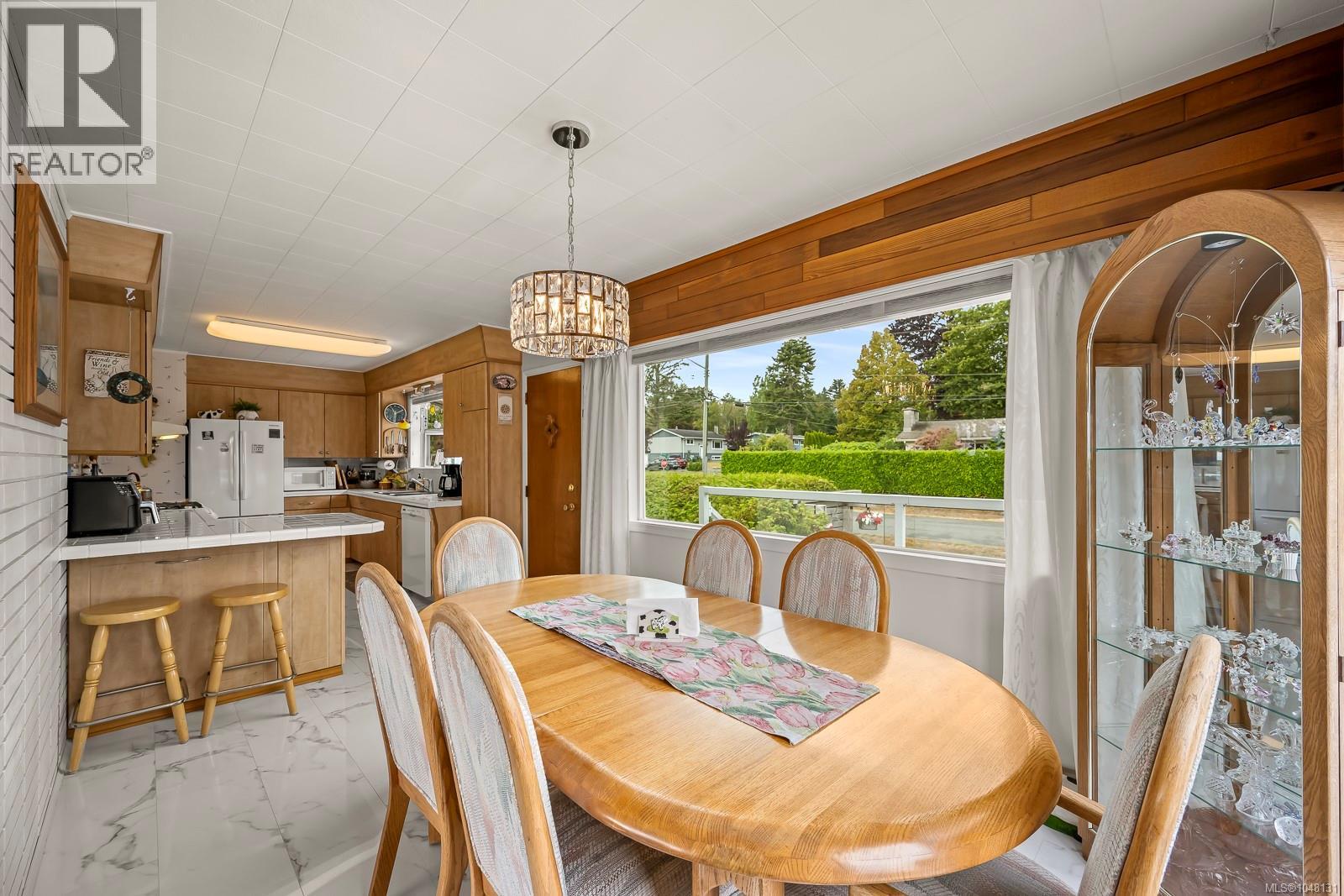 3980 Dillman Rd - Image 28