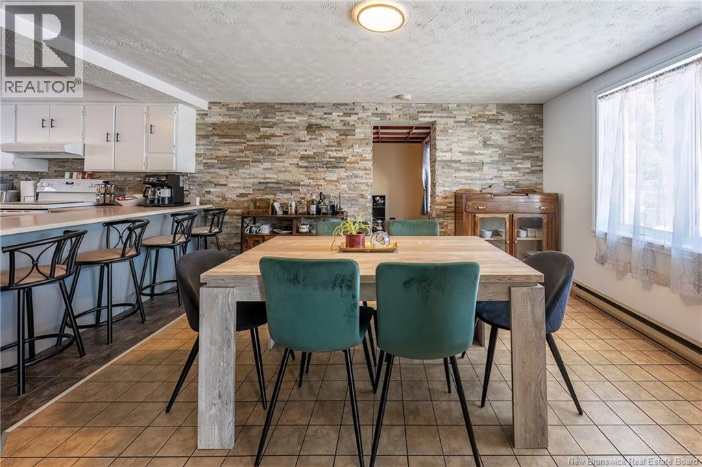 855 Walker Street - Image 20