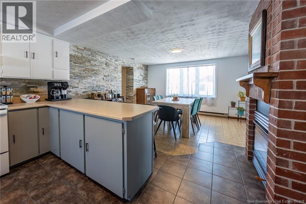 855 Walker Street - Image 19
