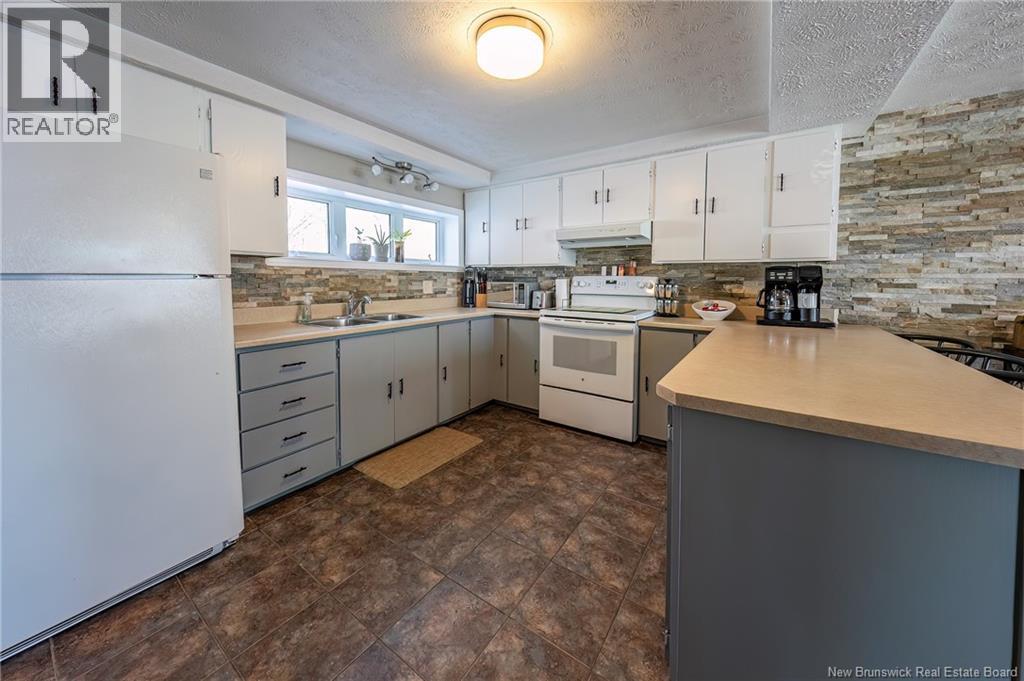 855 Walker Street - Image 21