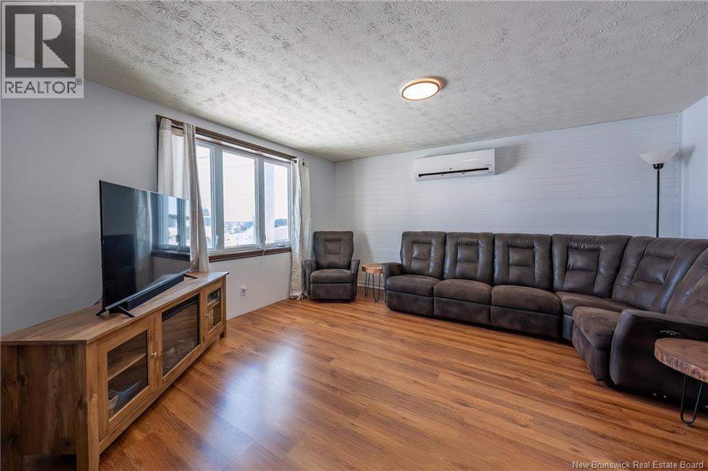 855 Walker Street - 30
