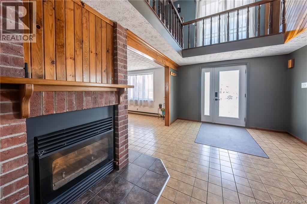 855 Walker Street - 11