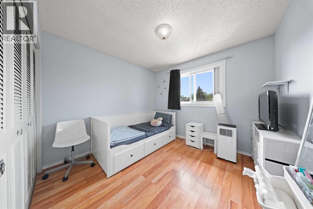32 Shawmeadows Road SW - 10