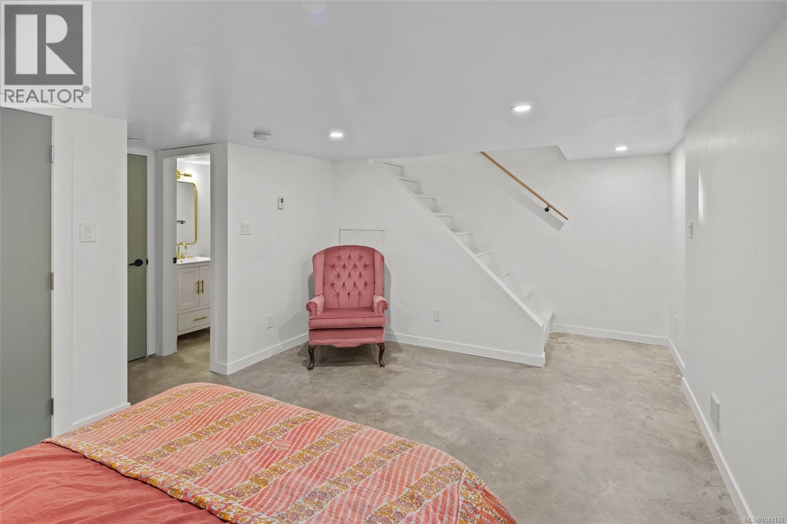 337 Moss St - 30