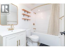 Bathroom - 337 Moss St, Victoria, BC V8V4M9 Photo 31
