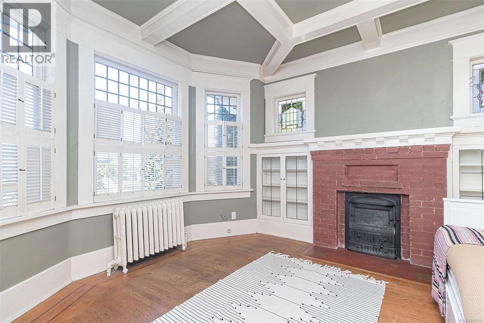 337 Moss St - 23