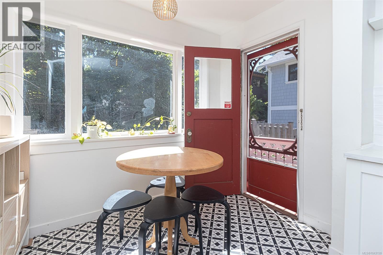 337 Moss St - Image 20