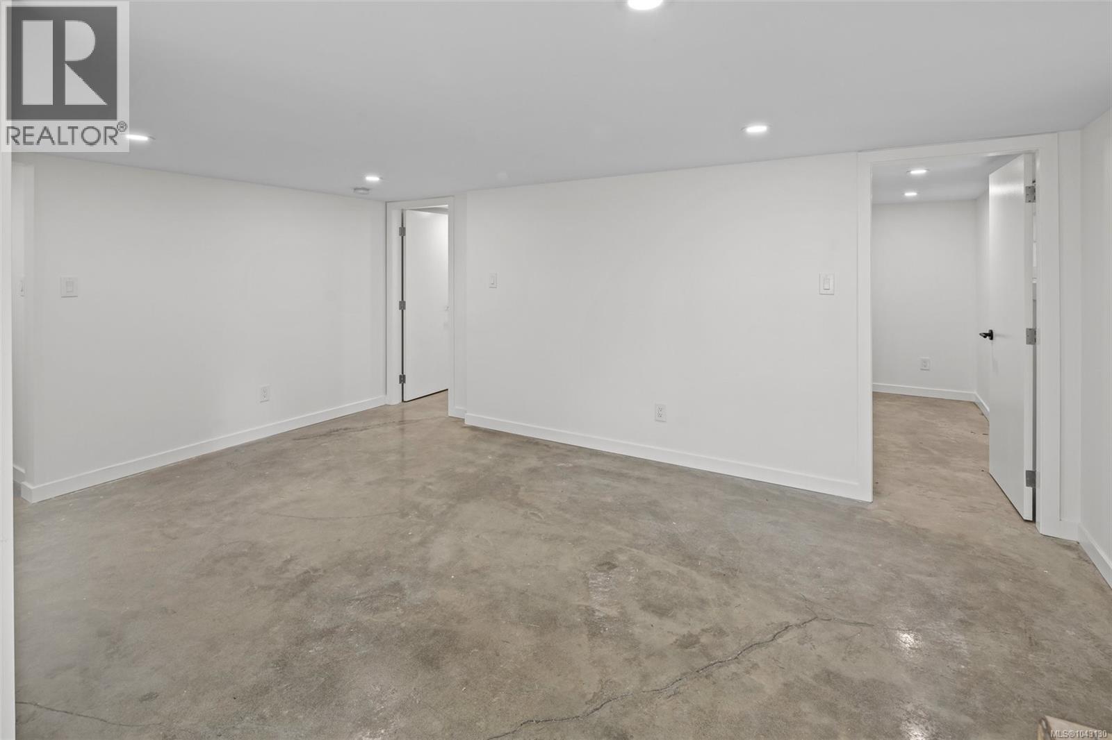 337 Moss St - Image 57