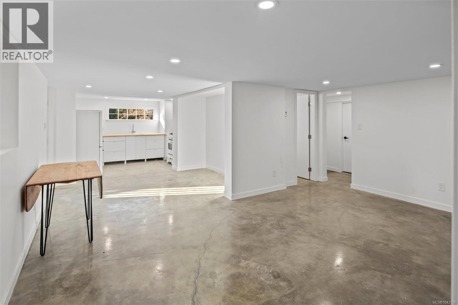 337 Moss St - Image 59