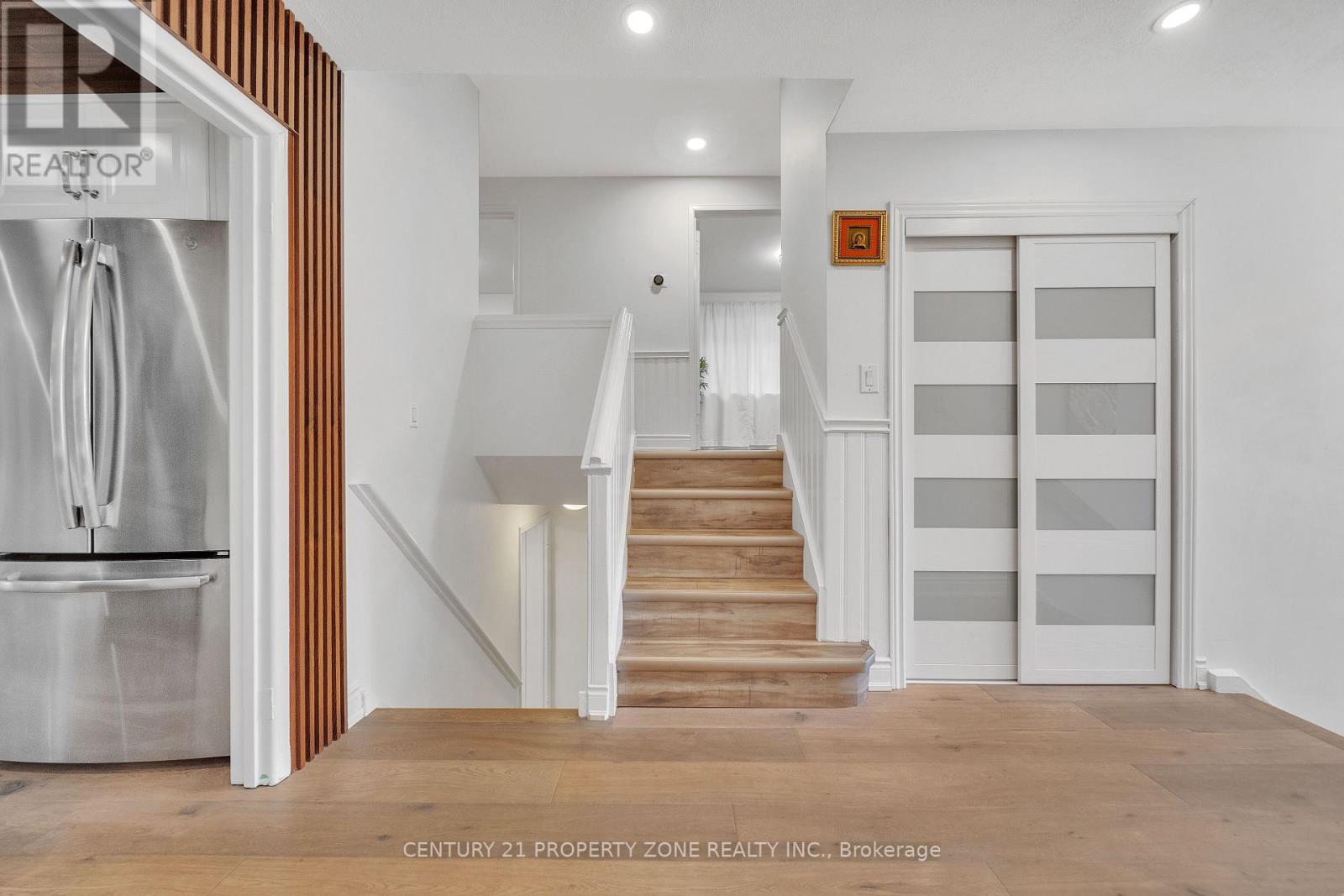 122 VISTA BOULEVARD - 18