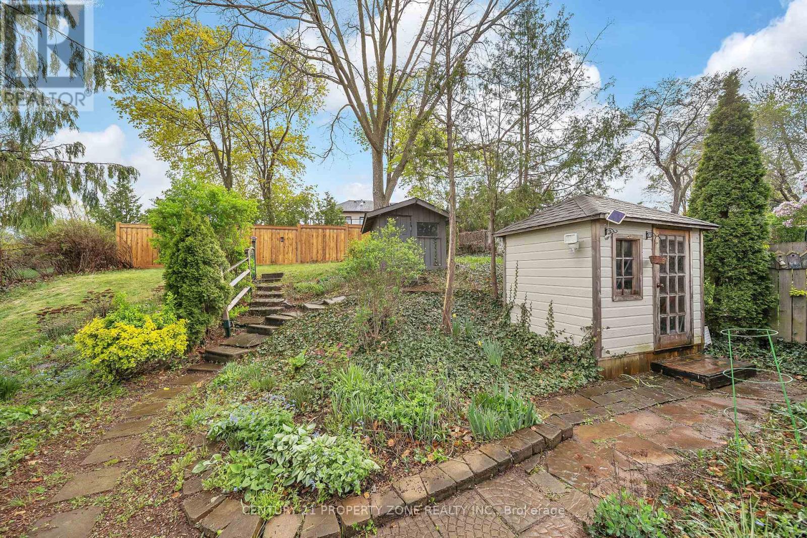 122 VISTA BOULEVARD - Image 36