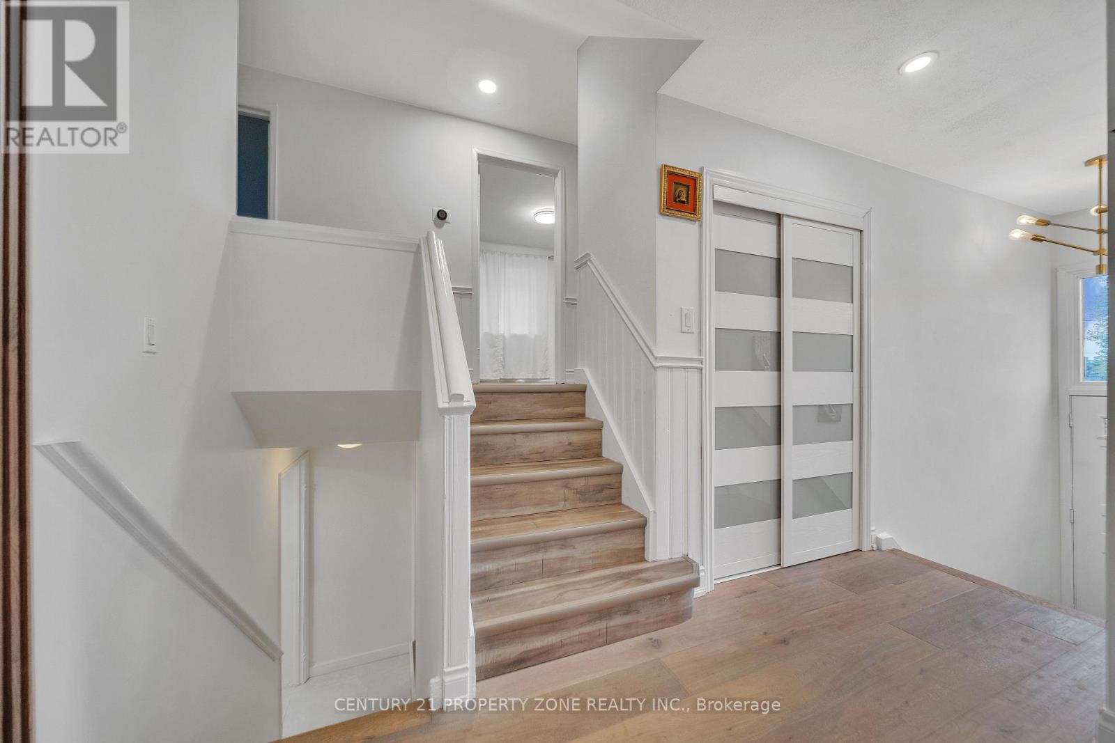 122 VISTA BOULEVARD - 4