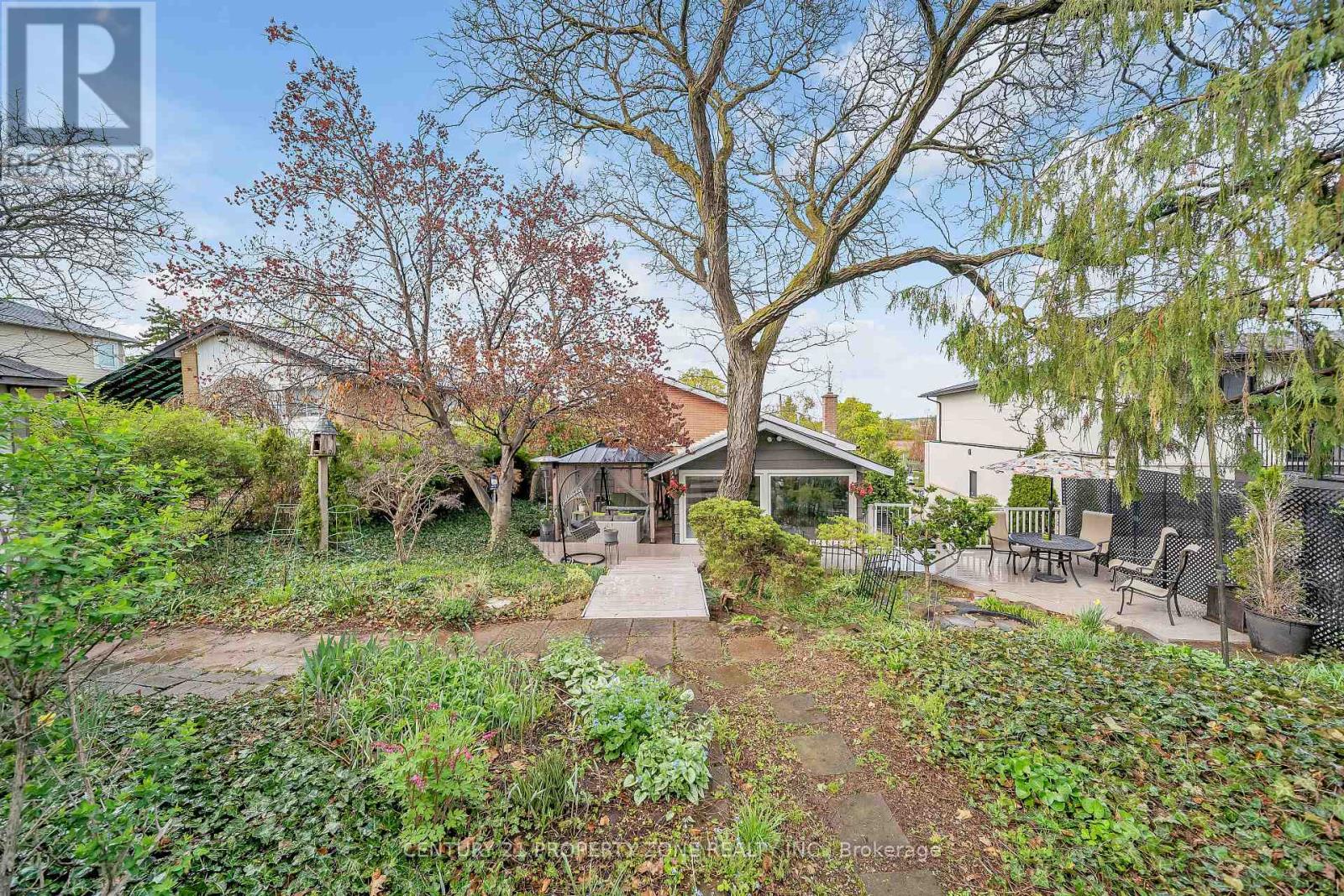 122 VISTA BOULEVARD - Image 40